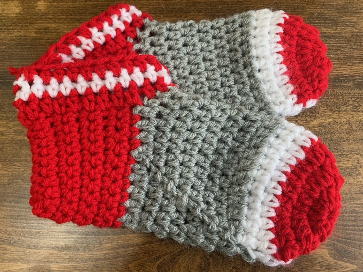 Kids Slippers - Red and Grey size 3-5
