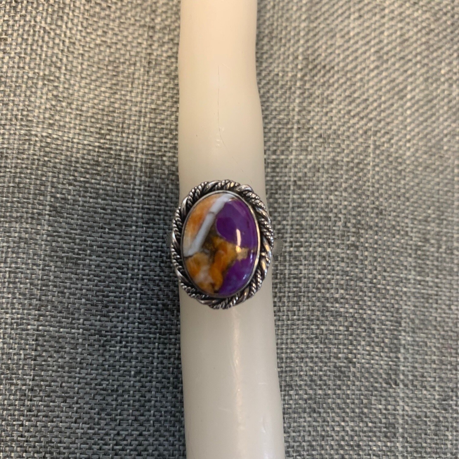 Spiny Oyster Turquoise Ring (Size 7)
