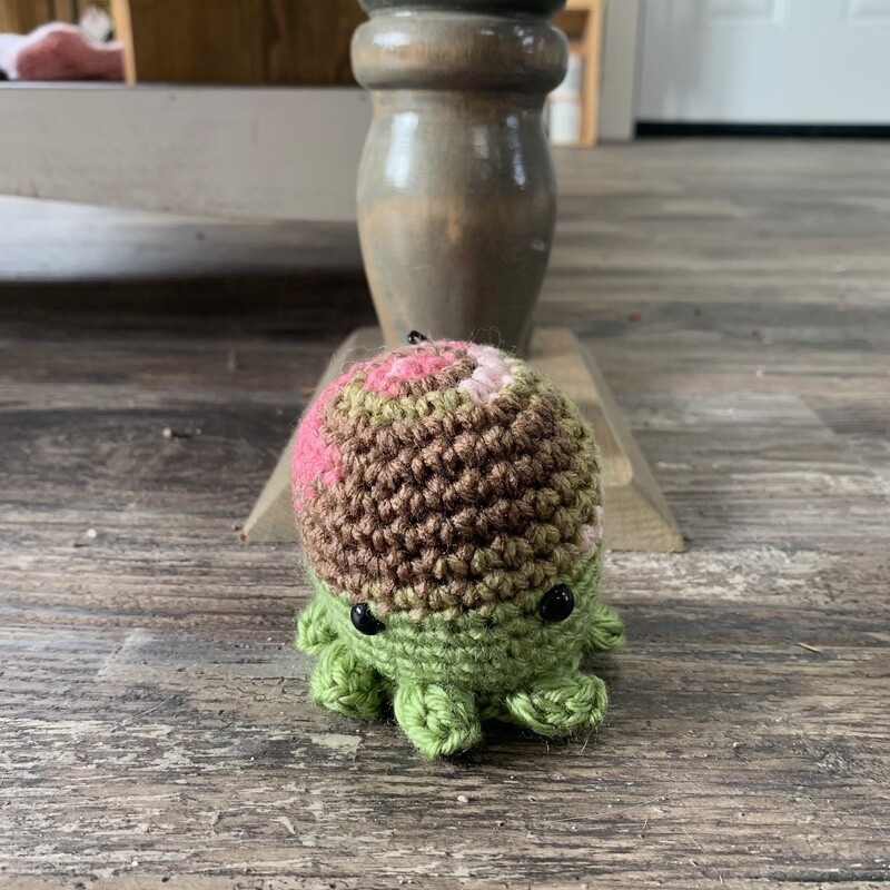 Crochet Squeaky Octopus