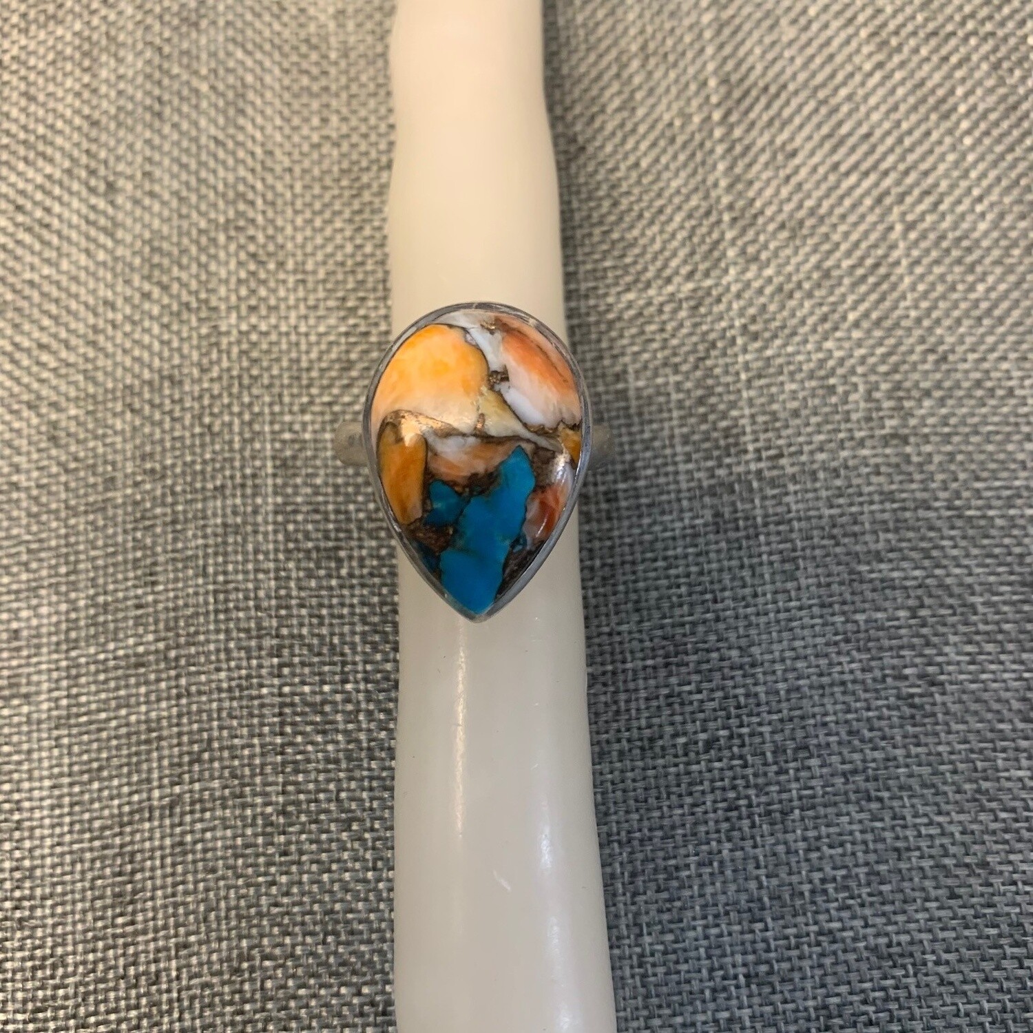 Spiny Oyster Turquoise Ring (Size 10)