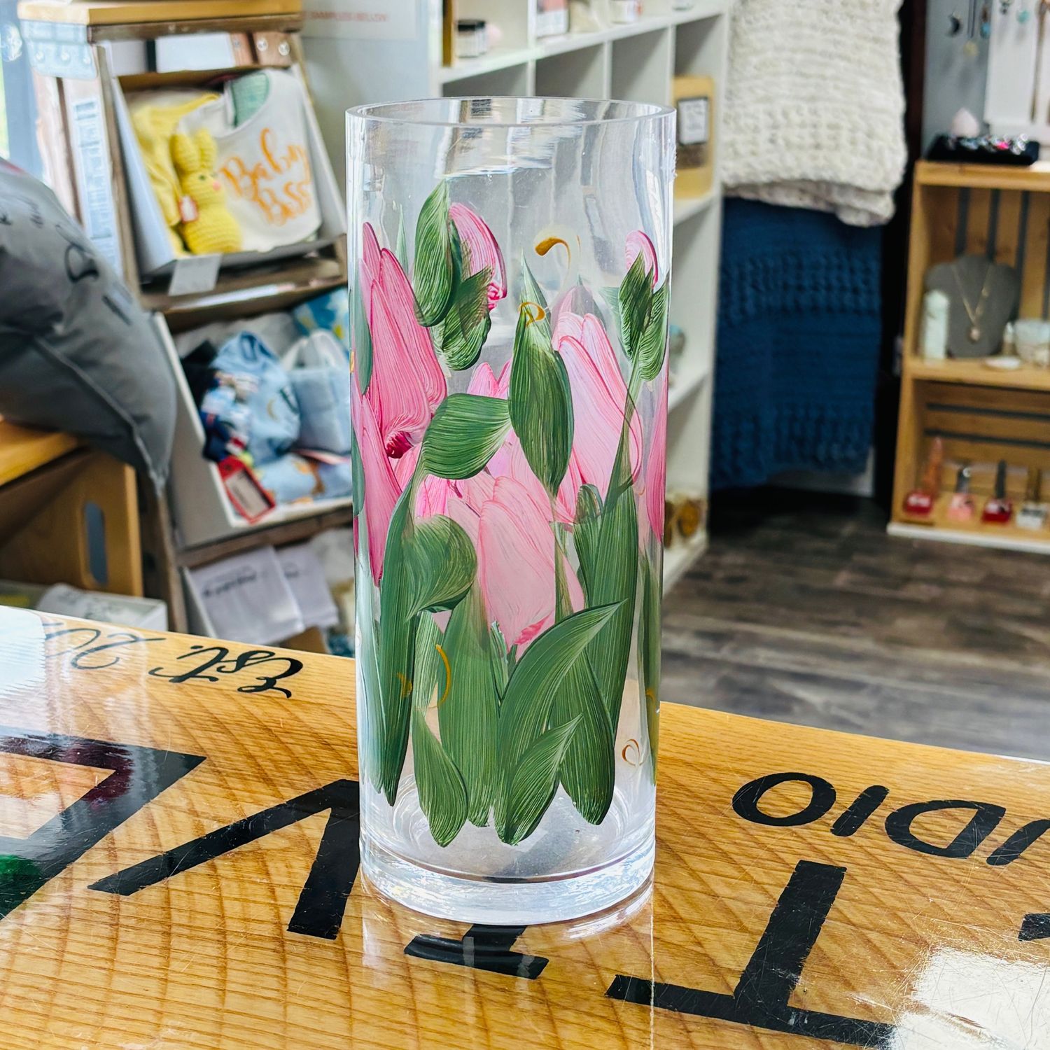 Floral vase 135