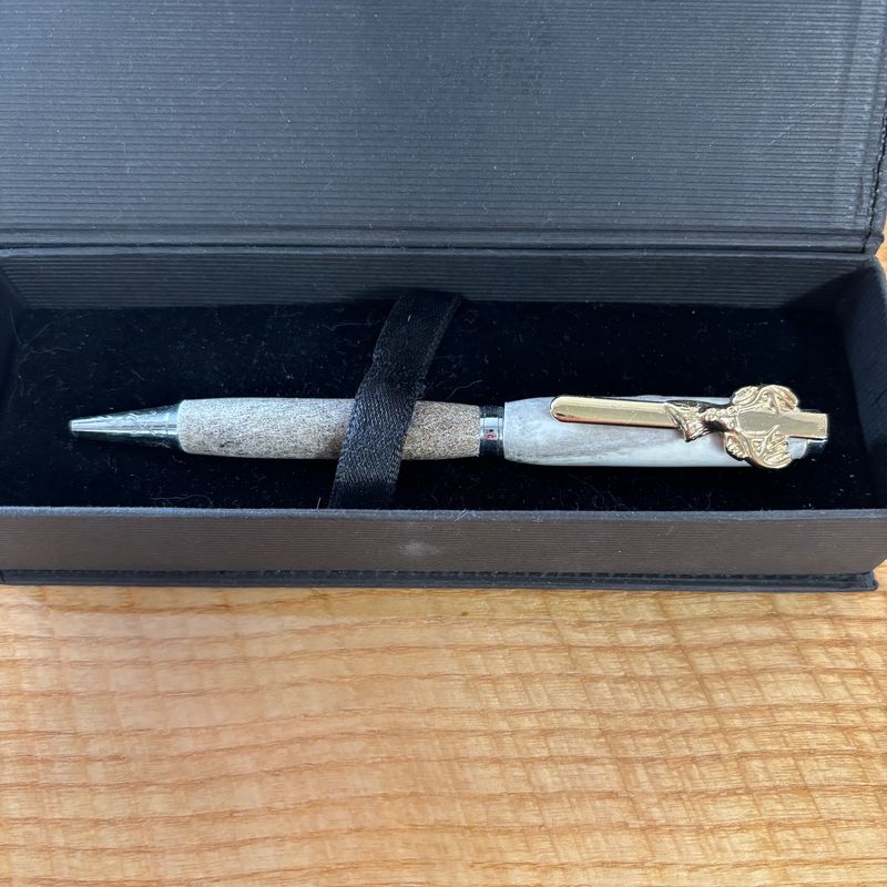 Antler Pen
