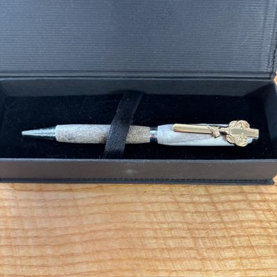 Antler Pen
