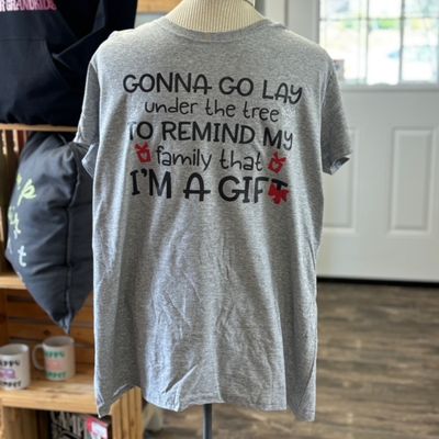 Gonna Go Lay Under The Tree Ladies Shirt Size XL Gonna Go Lay Under The Tree Ladies Shirt Size XL