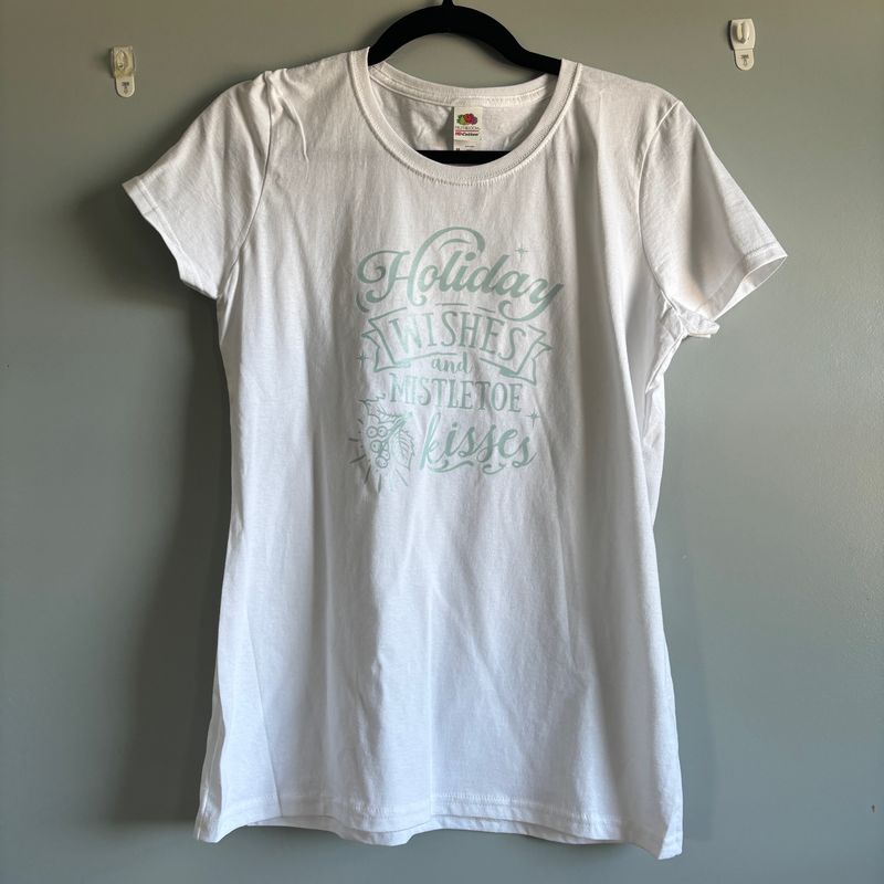 Holiday Wishes Ladies Shirt Size Medium