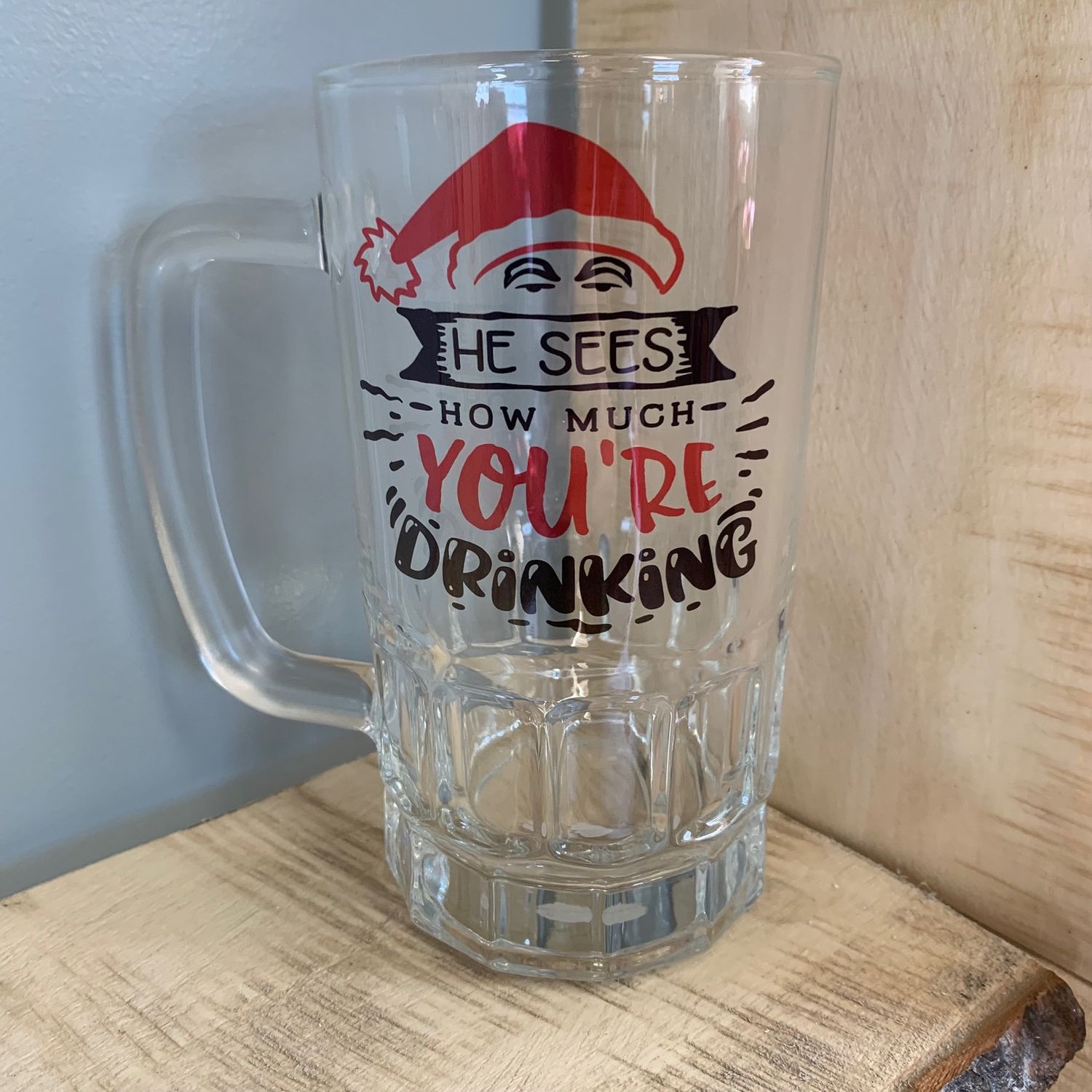 He Sees How Much You&#39;re Drinking Design for Drinkware