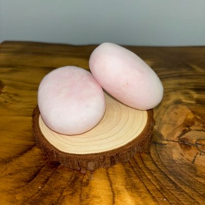 Mangano Calcite Palm Stone