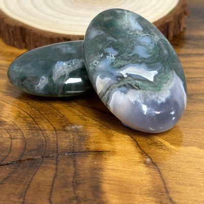 Moss Agate Palm Stone