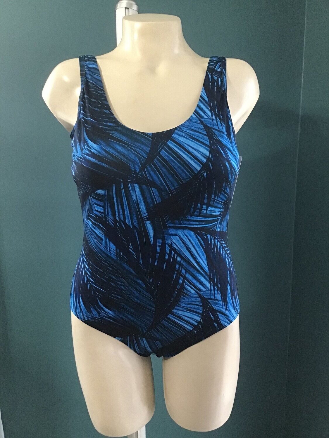 Sale 21P2336 Pool Friendly, Color: Antiqua, Size: 8