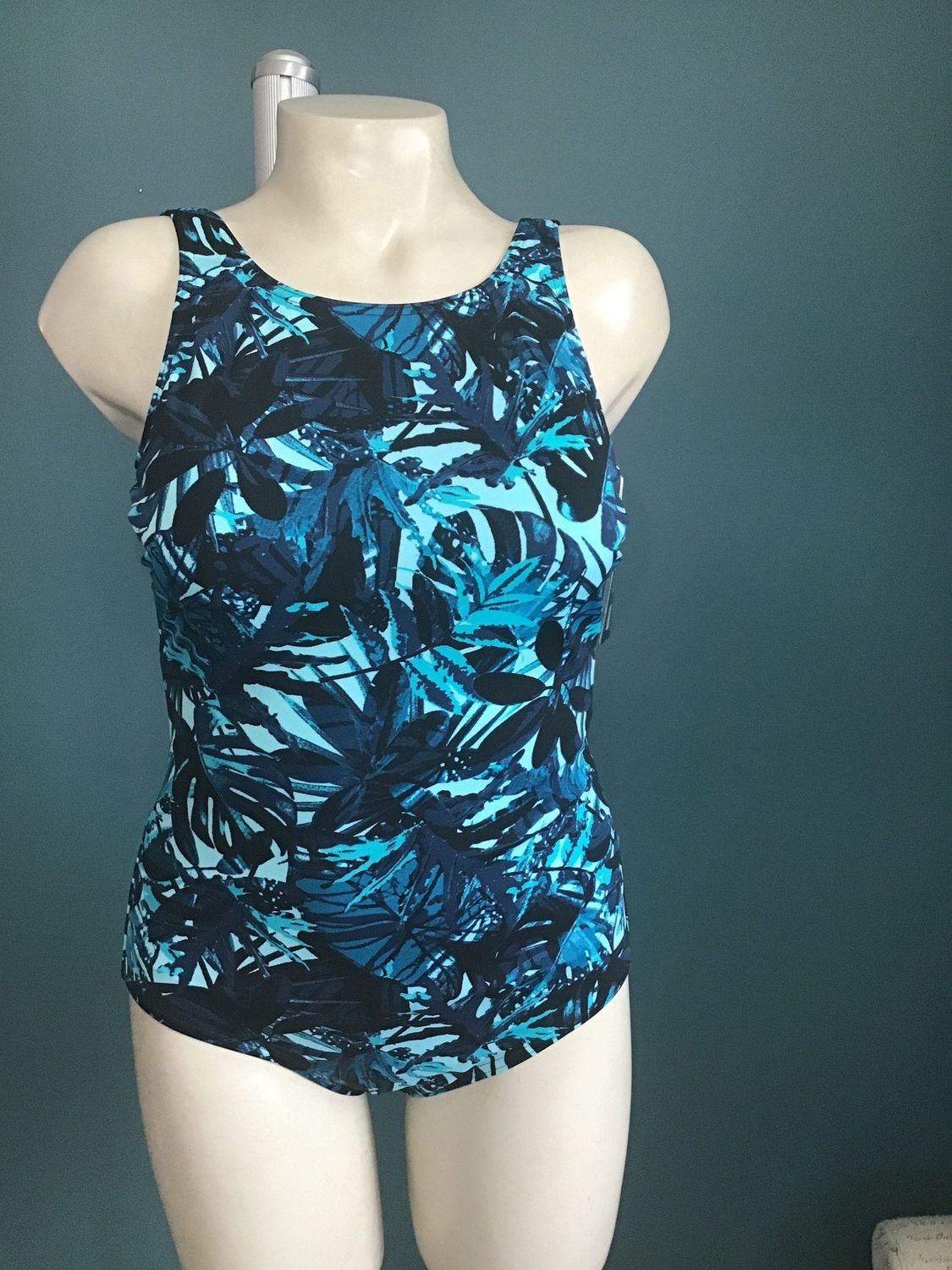 Sale 1941898 Pool suit