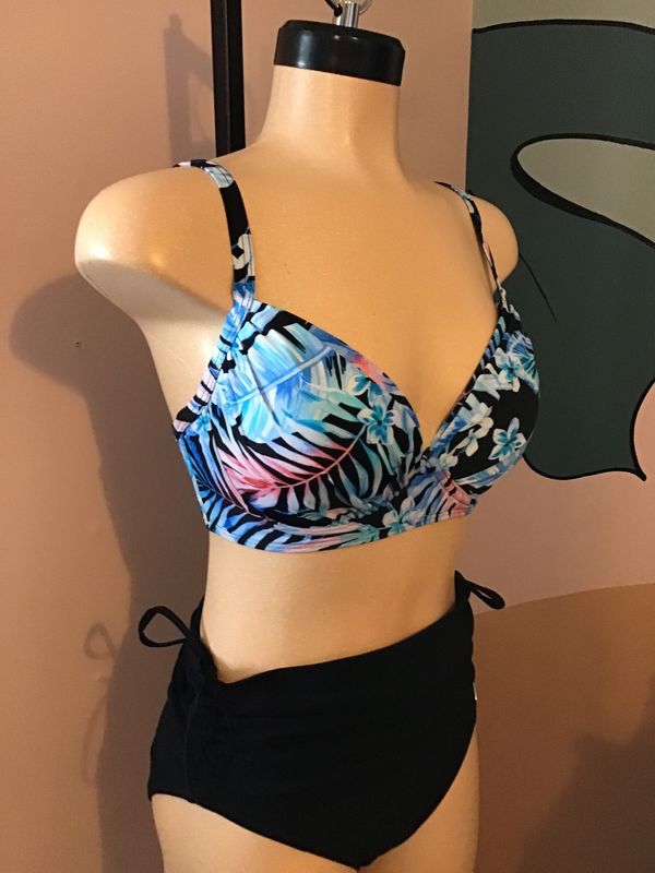 B5-303 Bikini Underwire D/DD