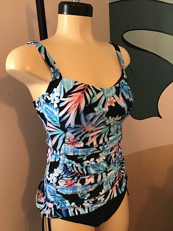 T8-303 Tankini Underwire D/DD Shirred Front