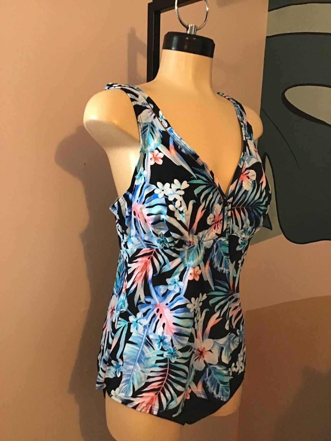 P4/P5-303 Plus Size Set 2 Pc Tankini V Neck Set