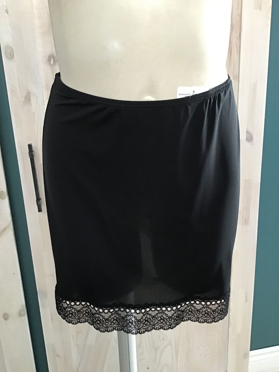 3118 1/2 Slip, Color: Black, Size: S