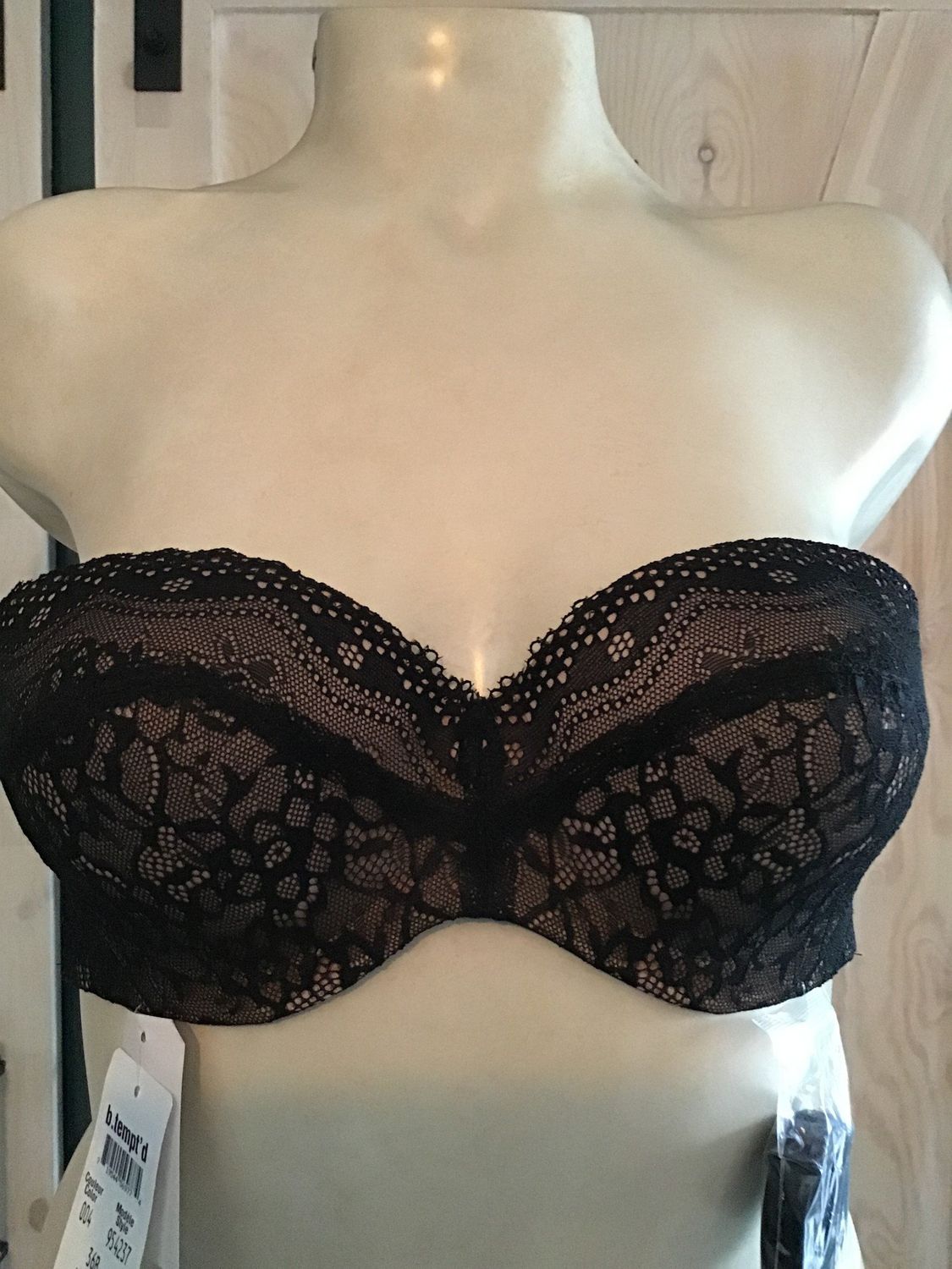 954237, Color: Night, Size: 32B