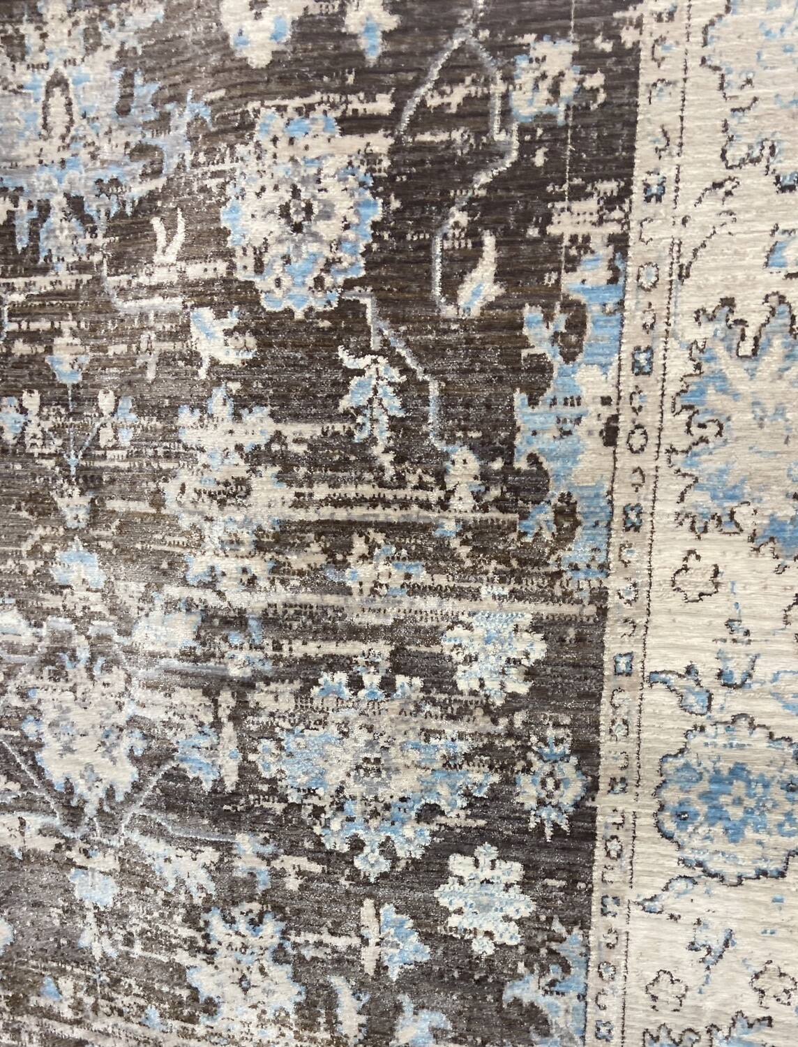 Sahand 5x8 Area Rug