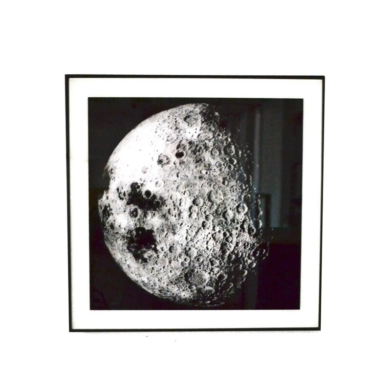 Moon Frame