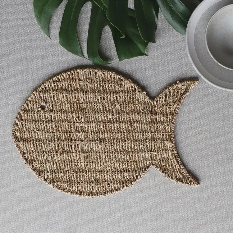 Fish Seagrass Charger