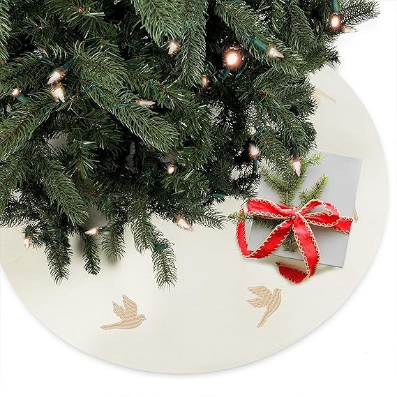 Christmas tree skirt dove design