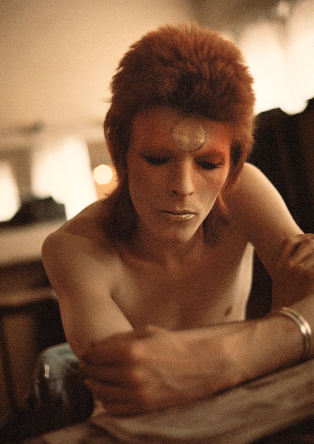 David Bowie:  as Ziggy, Hammersmith Odeon, London, 1973 - MAC004