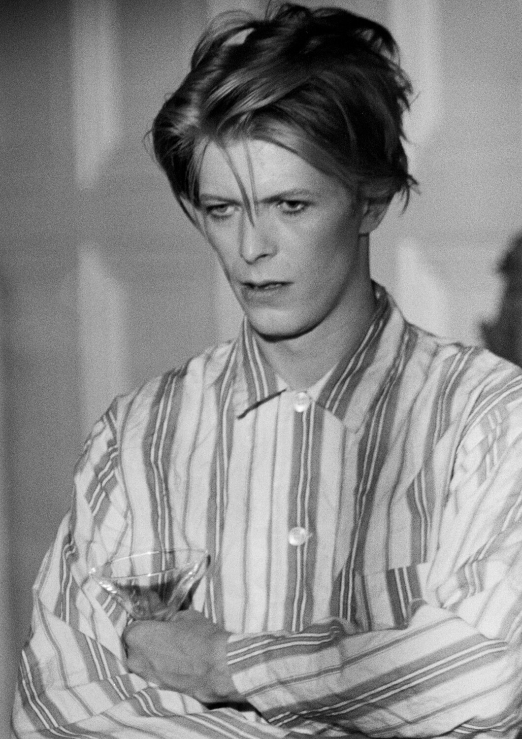 David Bowie:  TMWFTE, on set in P&#39;J&#39;s, 1975-MAC015