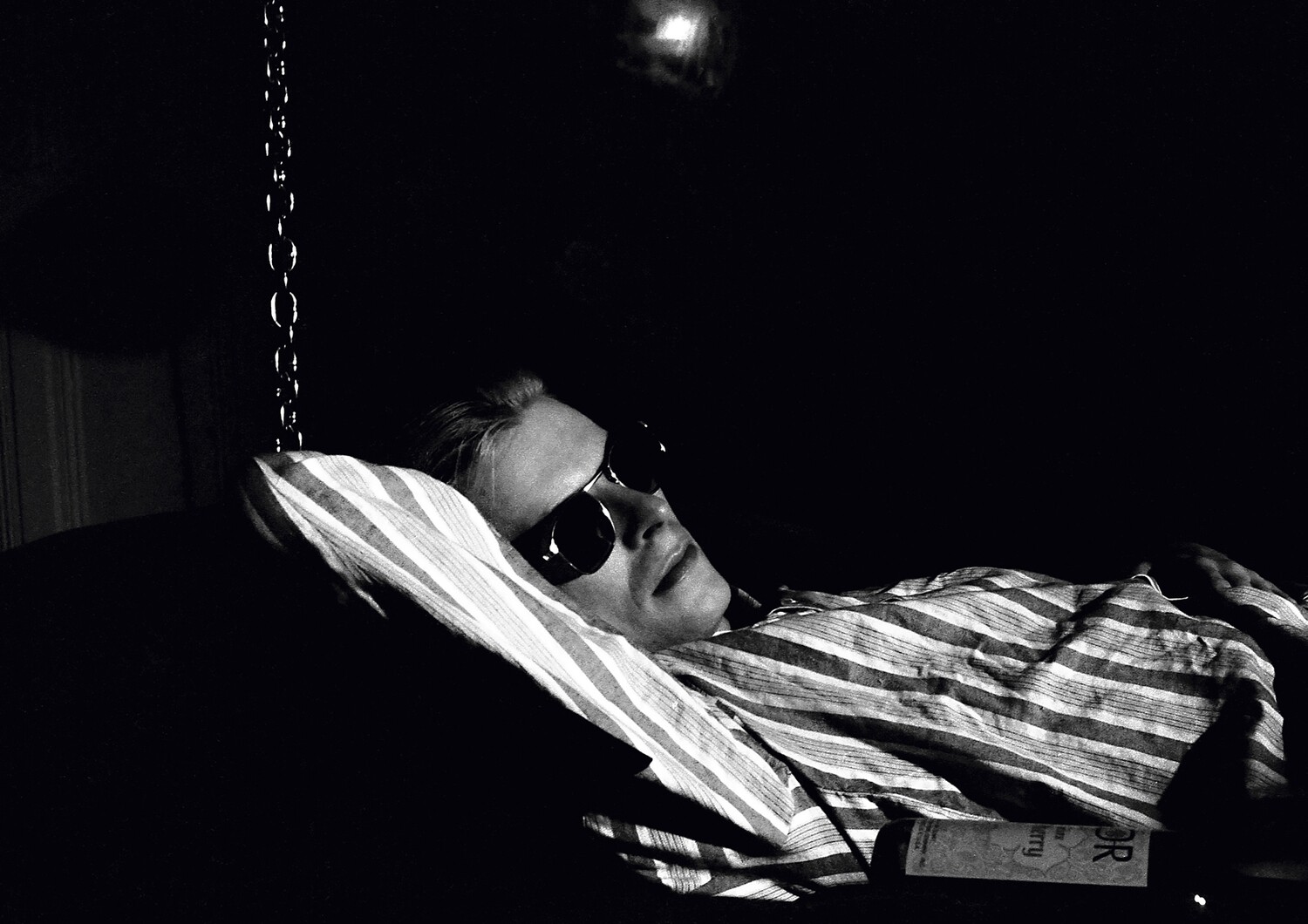 David Bowie:  TMWFTE, on set, 1975 - MAC053