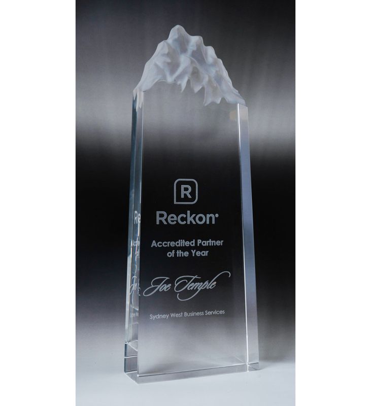 Everest Crystal Award