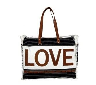 Myra Weekender Bag - Love Design