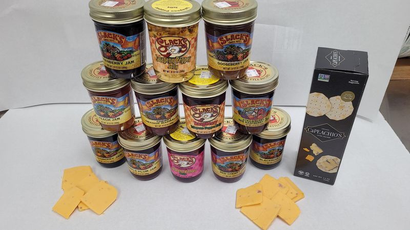 SLACK'S JAMS & JALAPENO JELLY 9.5oz
