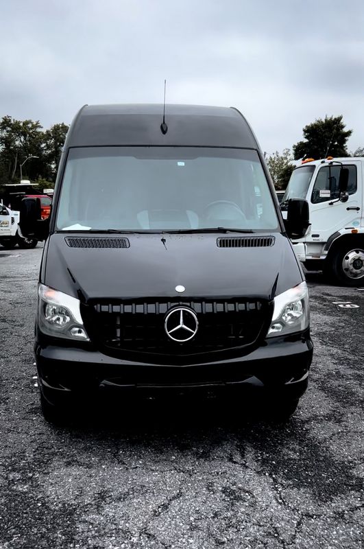 Nature Lux Mercedes Sprinter PKG
