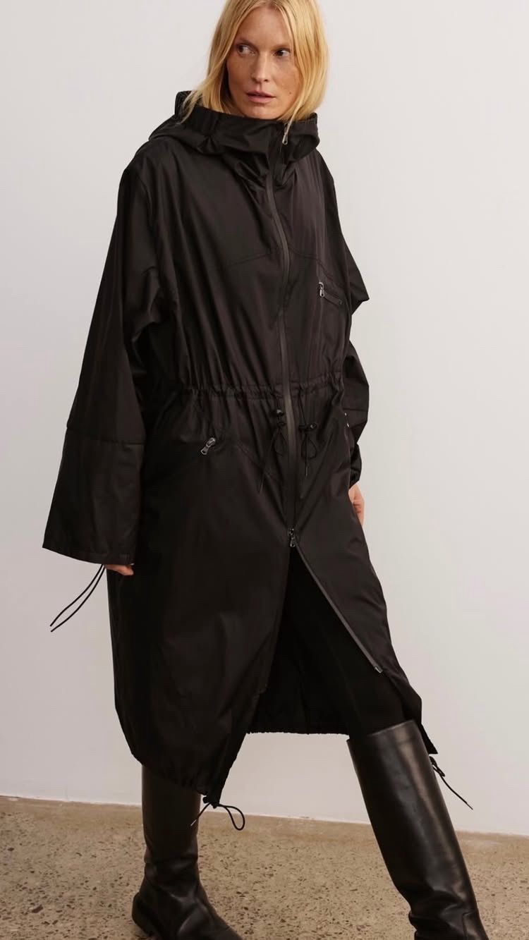 Drawstring Rain Shell