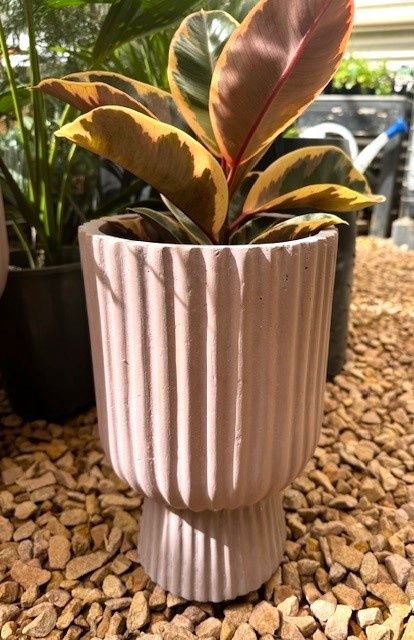 Bathford Ice Pale Pink Fibreclay Pot 20 x 32cm