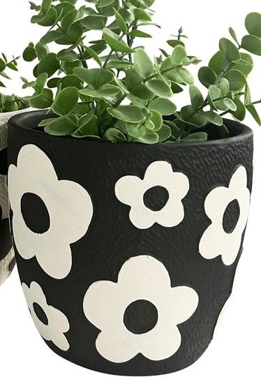 Monochrome Flower Planter White on Black 17x17x15.5cm
