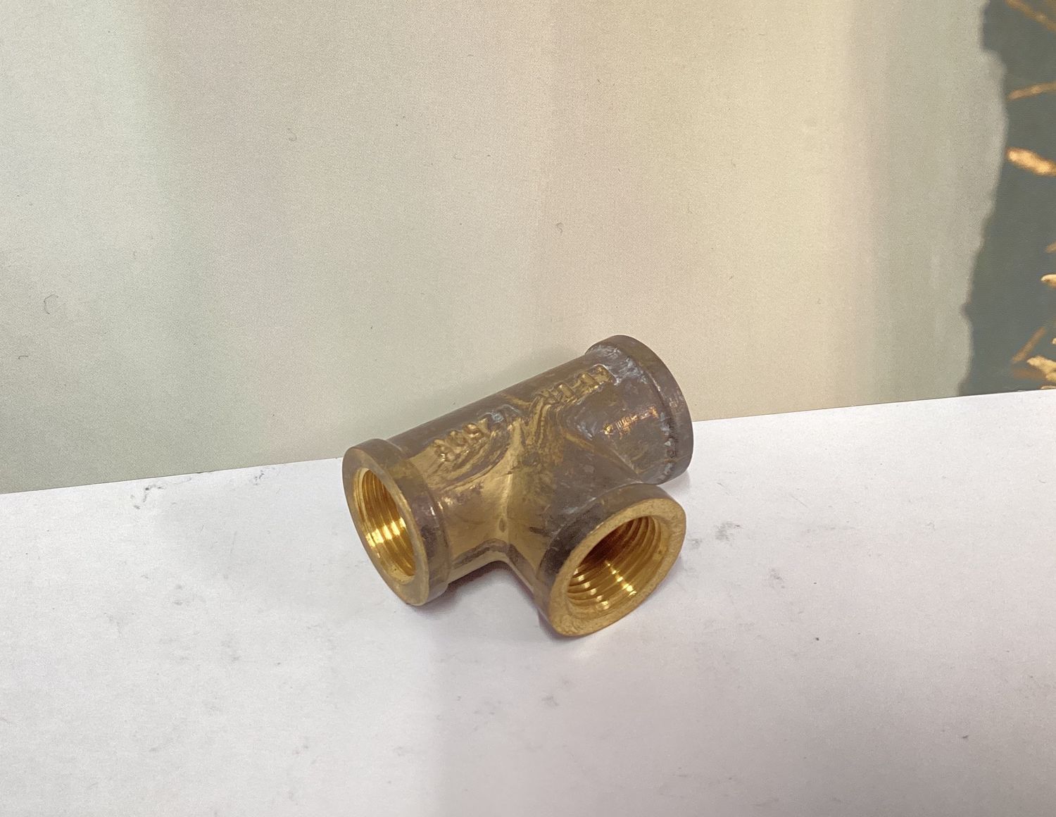 Brass tee 3/8"