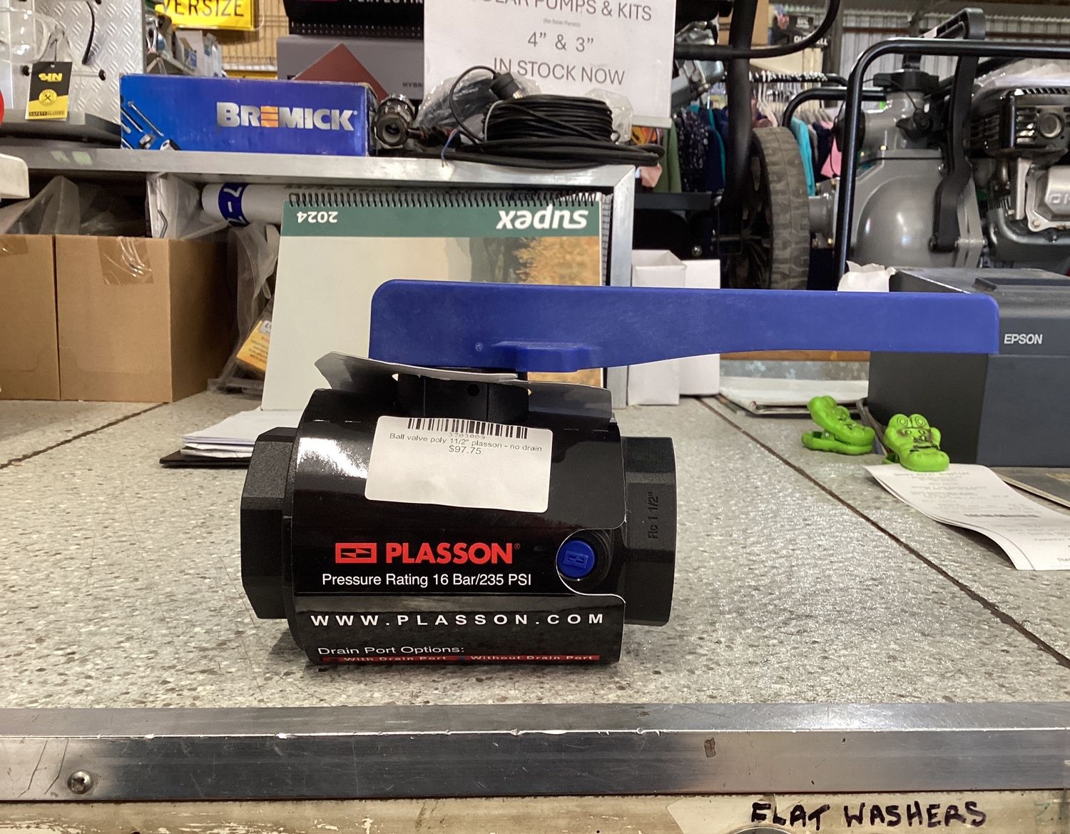 Ball valve poly 11/2" plasson - no drain