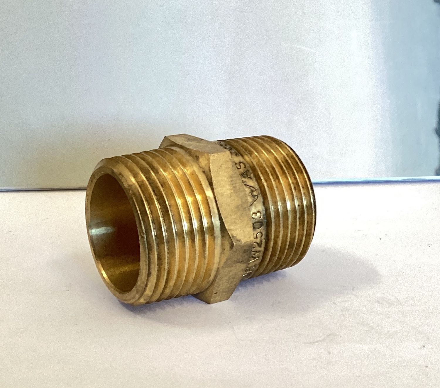 Brass nipple 1"