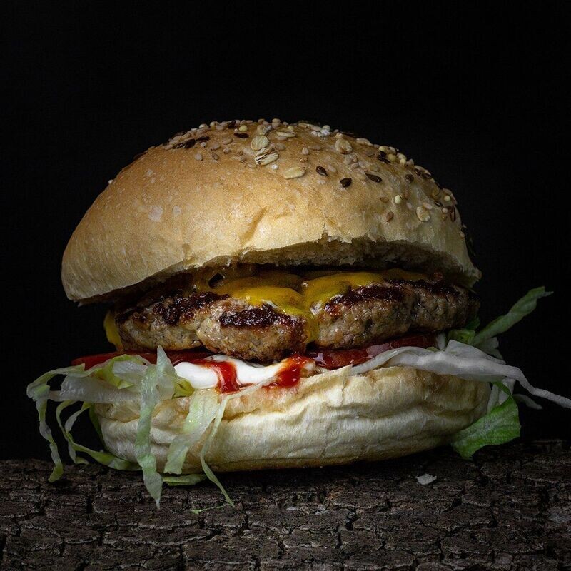 MAXI CHEESE BURGER