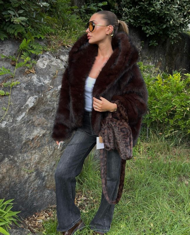 Pelliccia con cappuccio brown