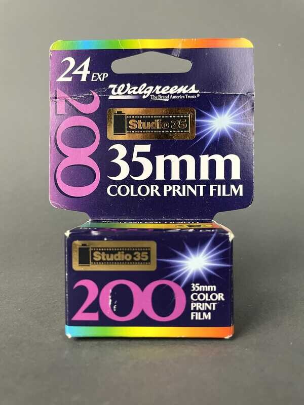 Walgreens Studio 35 35mm 200 Speed