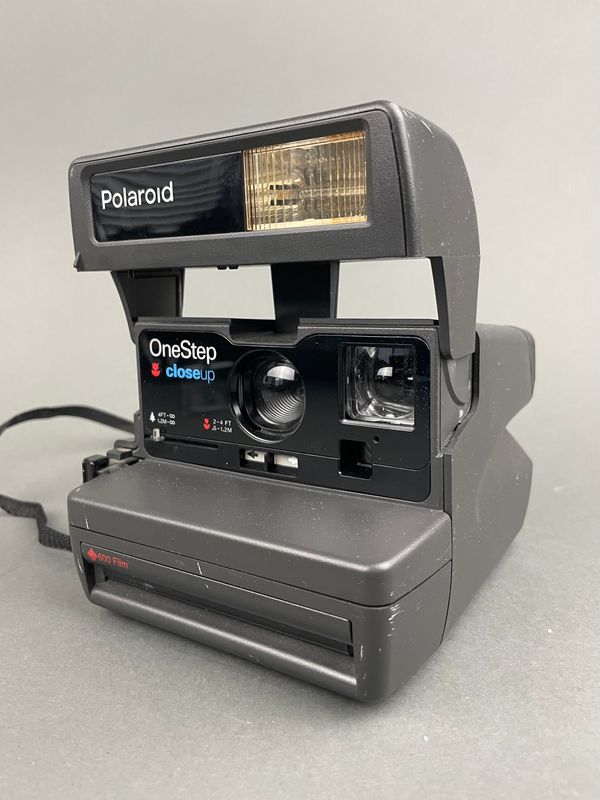 Polaroid One Step Close Up