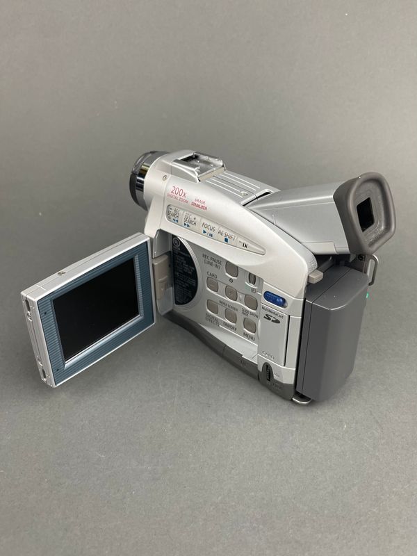 Canon ZR30MC Mini DV/SD Card Camcorder