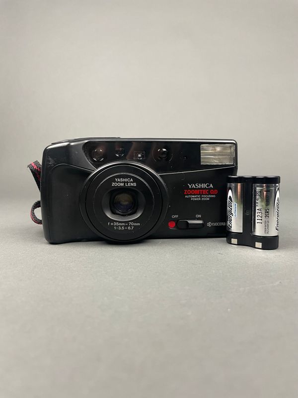 Yashica Zoom Tec QD