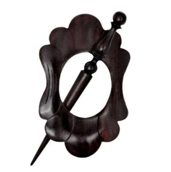 Acacia Curvy Shawl Pin