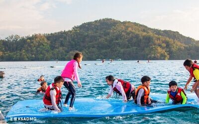 【SUP】日月潭SUP水上魔毯，風帆SUP、腳踏SUP多元享樂趣
