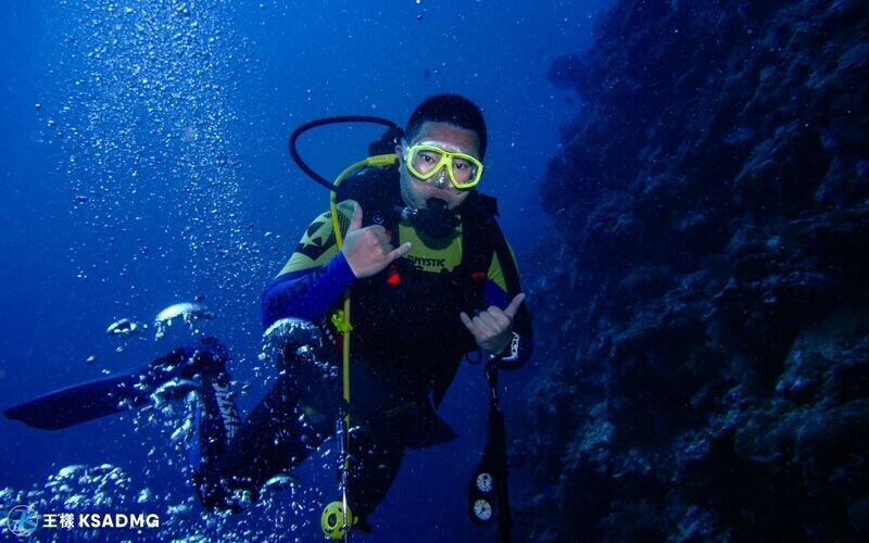 【潛水】海面下的世界，東北鼻頭角潛水半日體驗