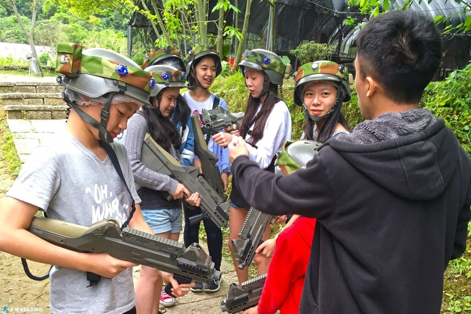 【鐳戰】無痛吃雞戰鬥，內湖鐳戰全場開打