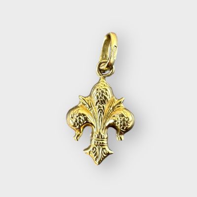 18k Fleur de Lis Pendant Charm by UnoAErre