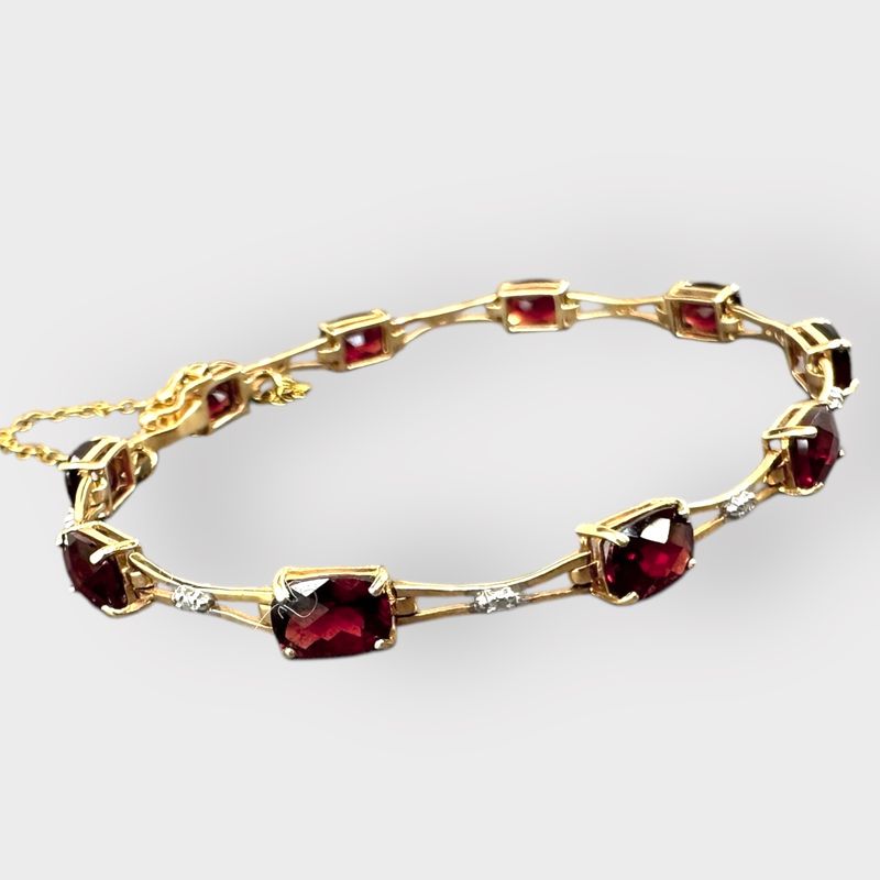 10k Gold Bracelet with 10 Oval Garnets &amp; Delicate Diamonds