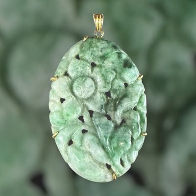 18k Hand Carved Jade Floral Pendant