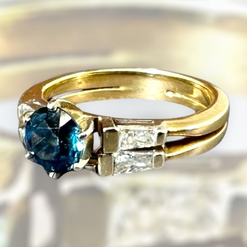 Natural Sapphire Ring in Yellow Gold, Double Band &amp; Baguette Diamonds 5.5